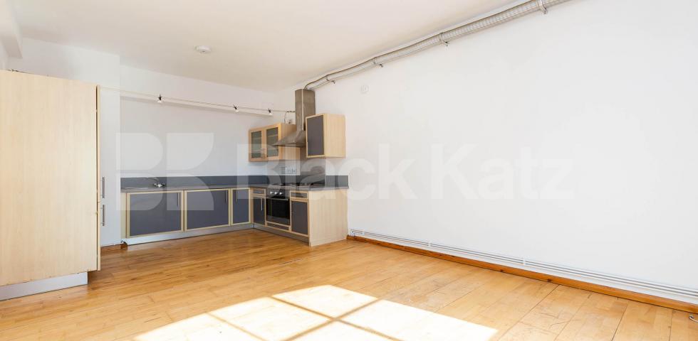 			NEW INSTRUCTION!, 2 Bedroom, 1 bath, 1 reception Apartment			 Dove Road, CANONBURY-ISLINGTON